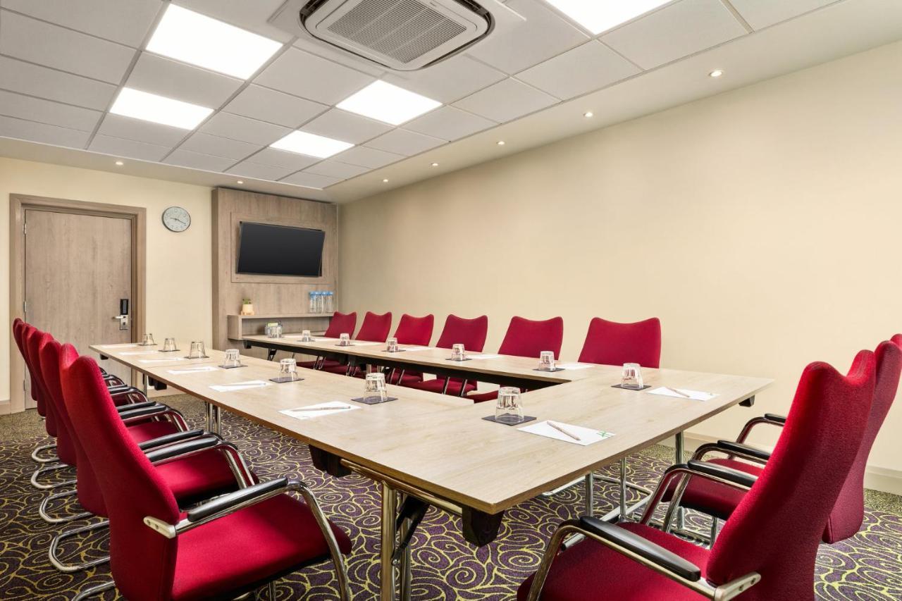 Holiday Inn Birmingham Airport - Nec By Ihg Бекенхил Екстериор снимка